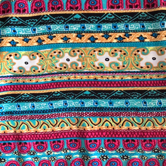 Tribal Top - Picture 3 of 5